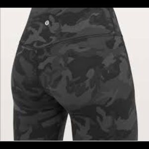 Lululemon camo Align 8